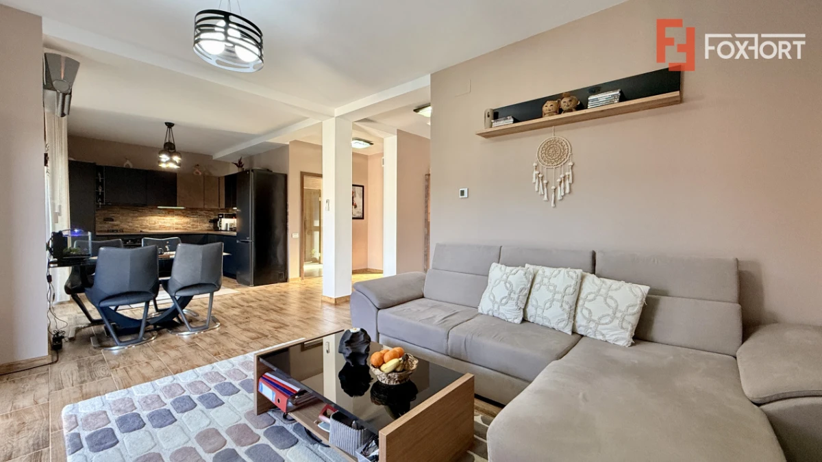 Duplex de vanzare, 3 camere + garaj - toate utilitatile - Dumbravita - 6