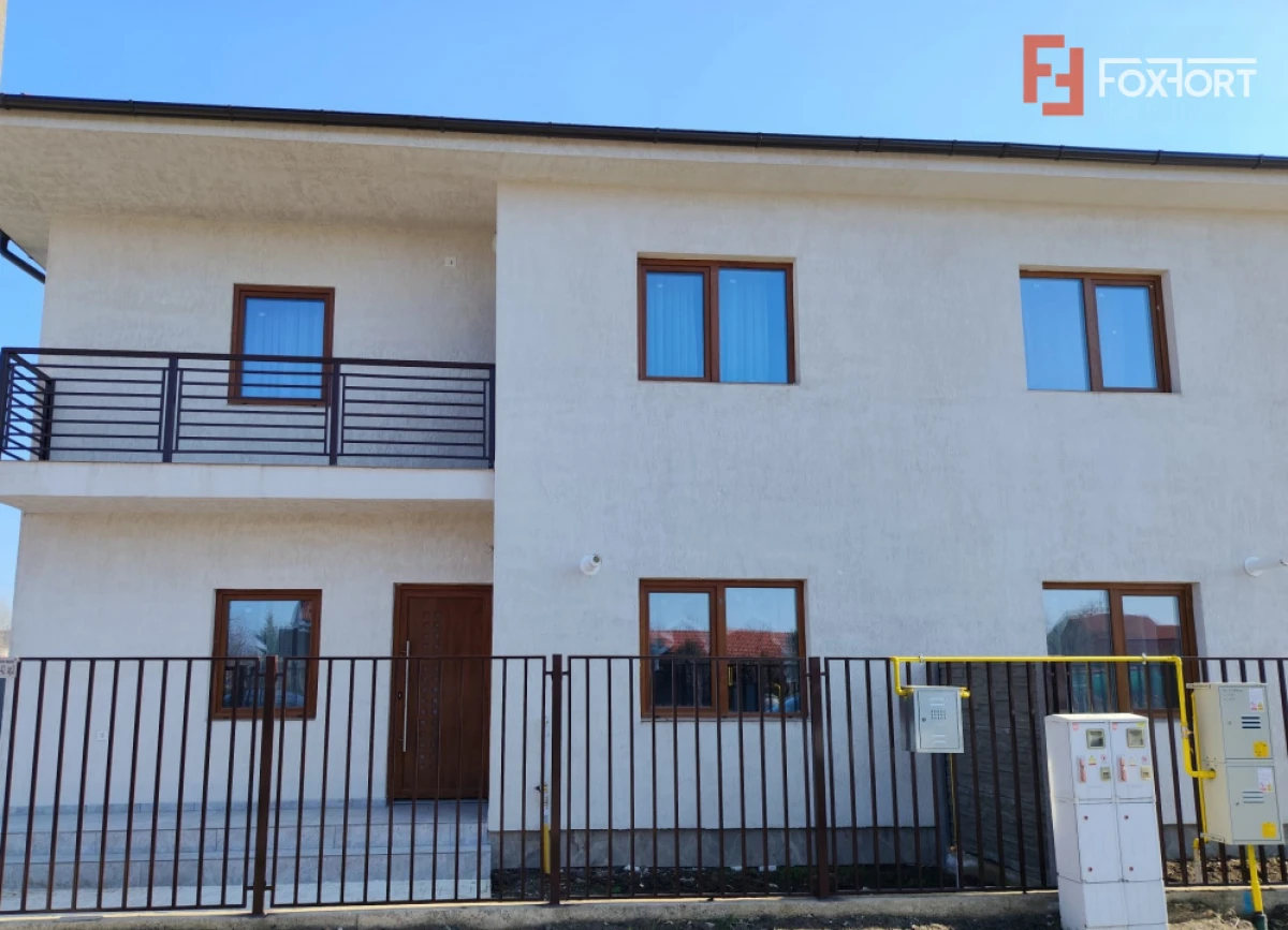 Casa de vanzare, tip duplex, in Sannicolau Mare - confort si liniste - 1