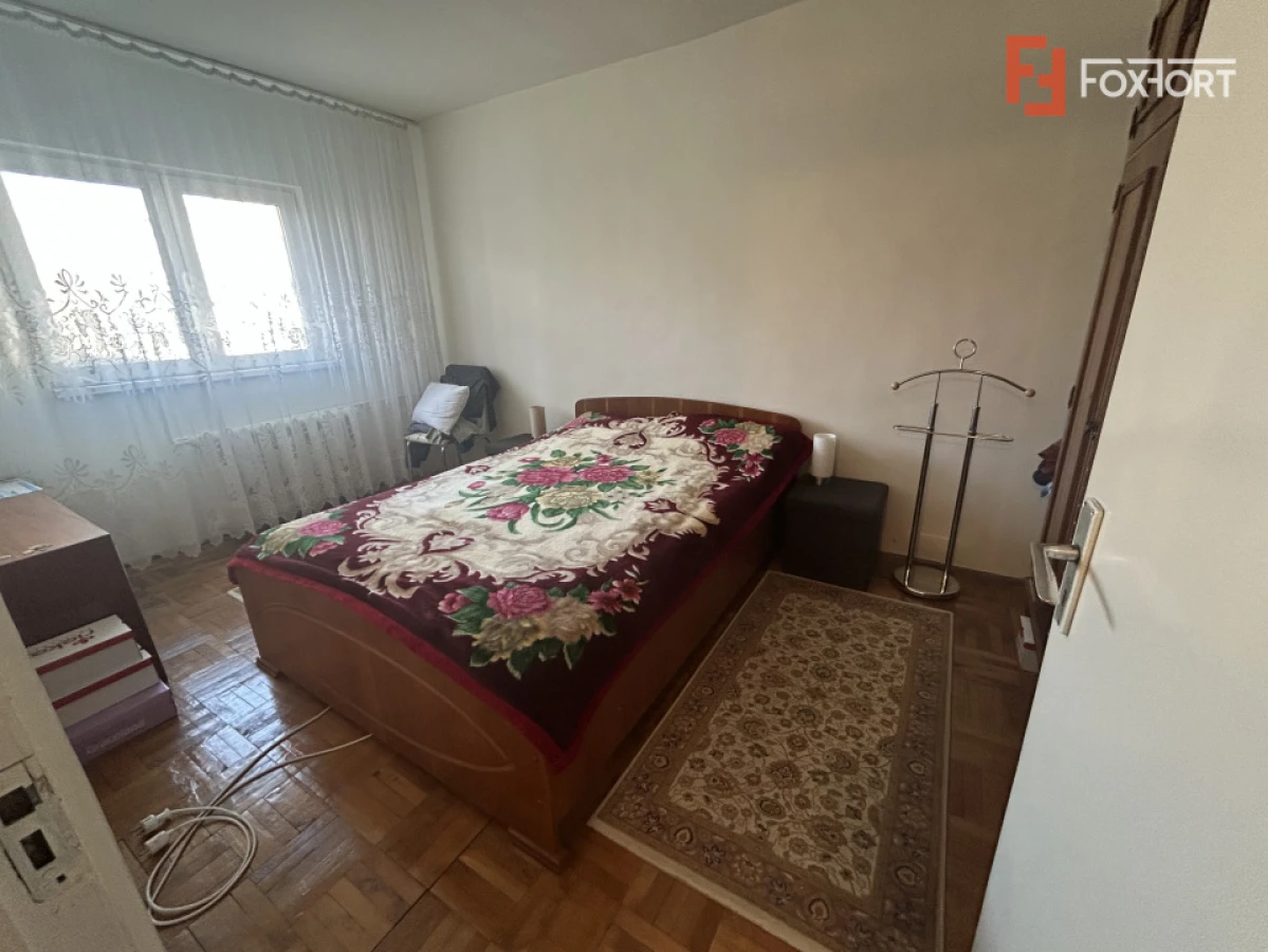 Apartament cu 3 camere de vanzare - Girocului - 6