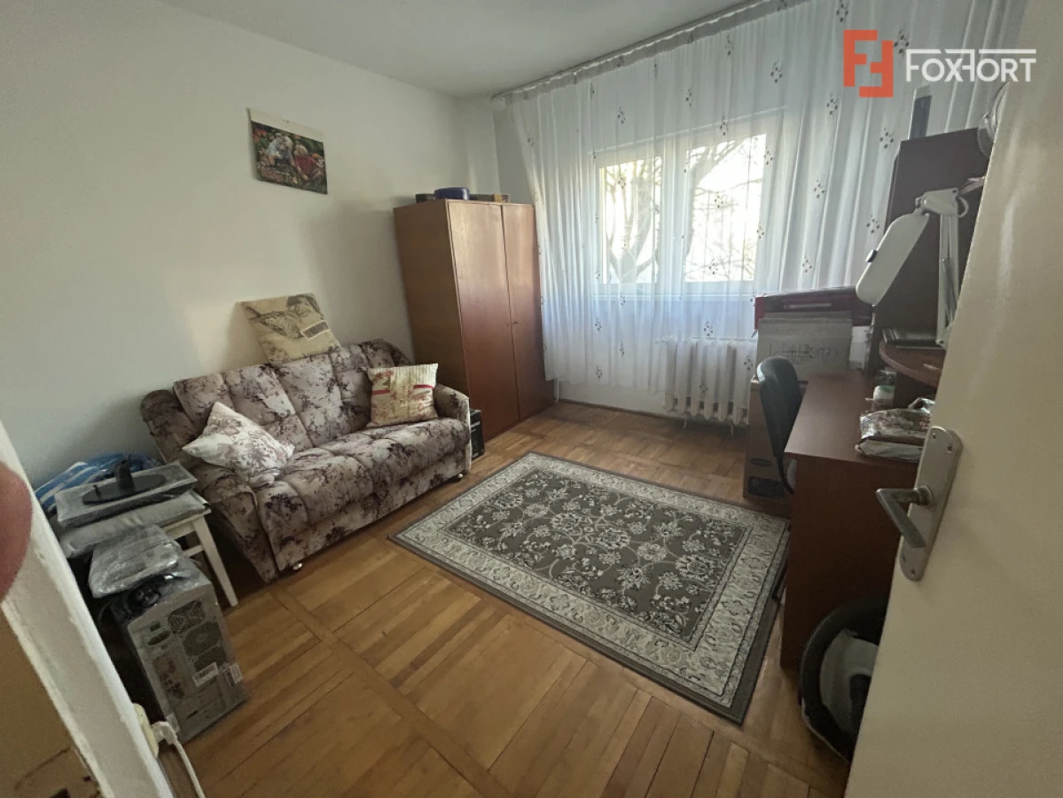 Apartament cu 3 camere de vanzare - Girocului - 1