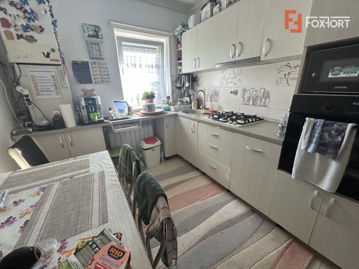 Apartament de vanzare cu 3 camere, la parter - zona Sag - 8