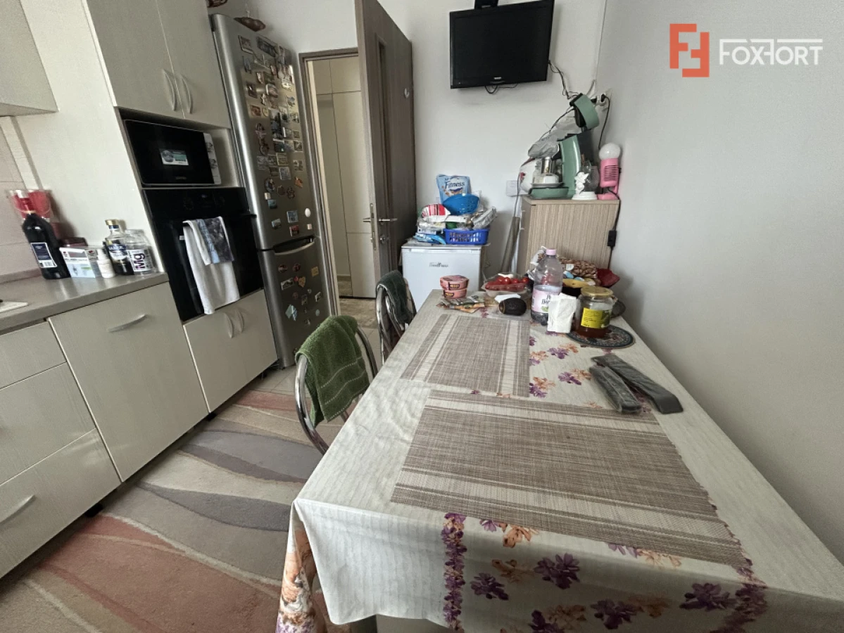 Apartament de vanzare cu 3 camere, la parter - zona Sag - 3