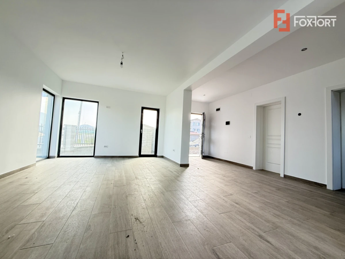 Casa individuala cu 4 camere, situata la drum asfaltat in Sacalaz - 4