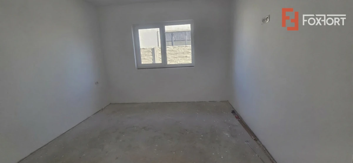 Duplex plan parter, despartit prin camera tehnica - Mosnita Noua - 9