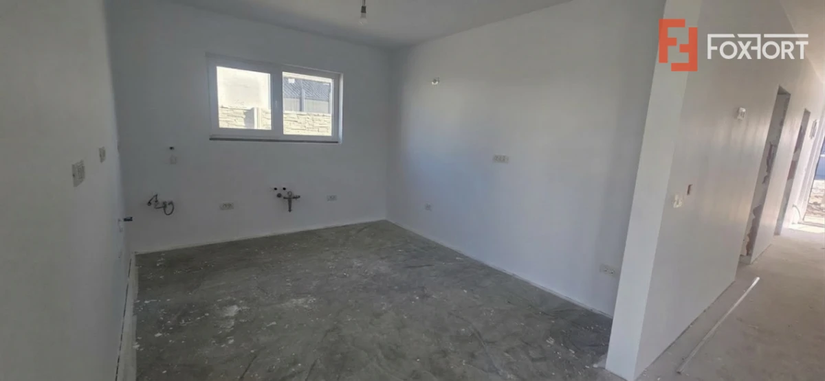 Duplex plan parter, despartit prin camera tehnica - Mosnita Noua - 8