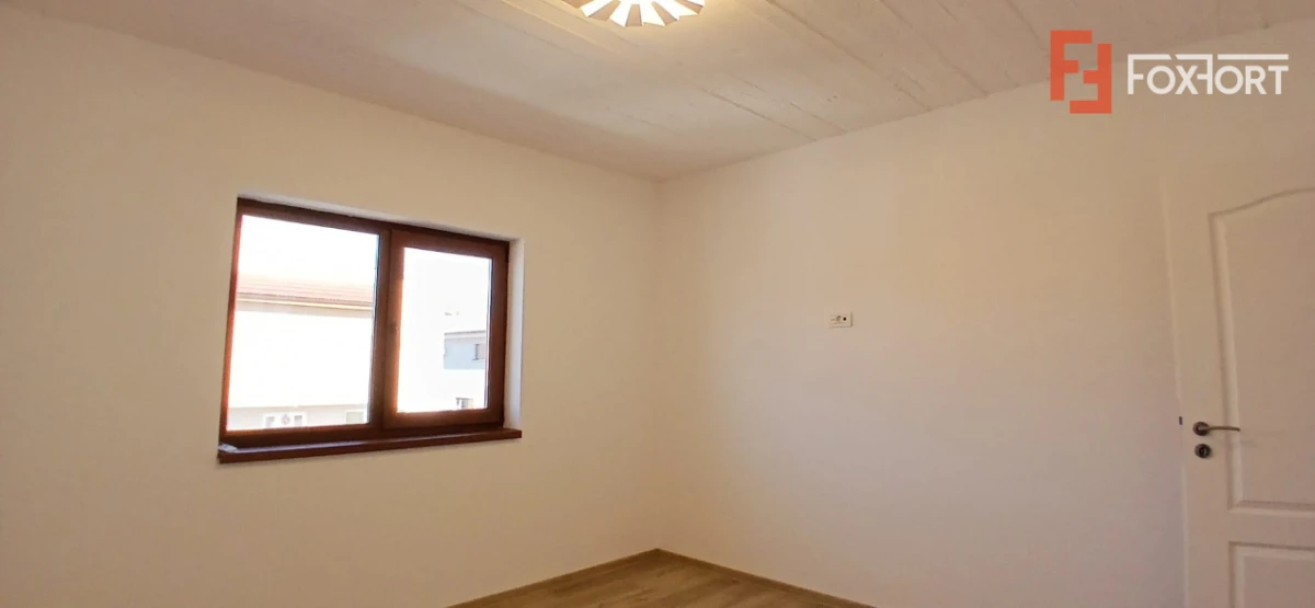 Duplex cu 5 camere si teren de 300 mp in Dumbravita la cheie - 10