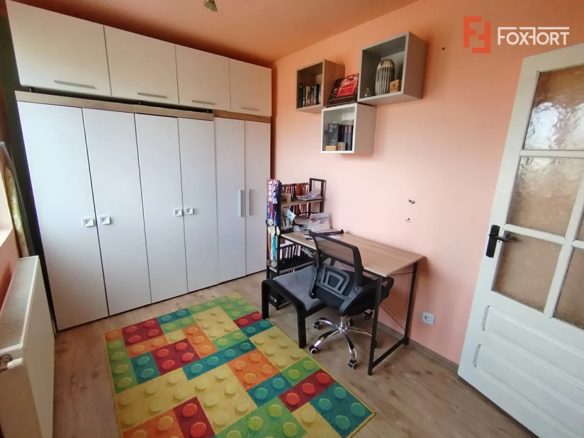 Apartament cu 4 camere de vanzare in zona Spitalul Judetean - 4