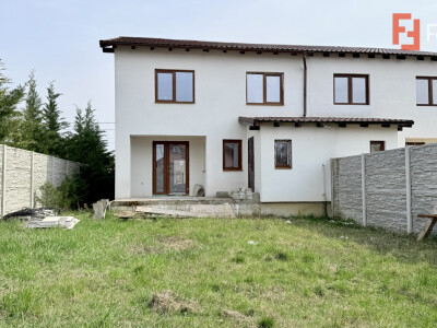 Duplex de vanzare 5 camere cu toate utilitatile - Mosnita Noua