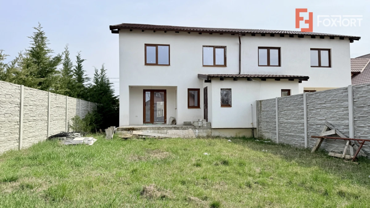 Duplex de vanzare 5 camere cu toate utilitatile - Mosnita Noua - 1