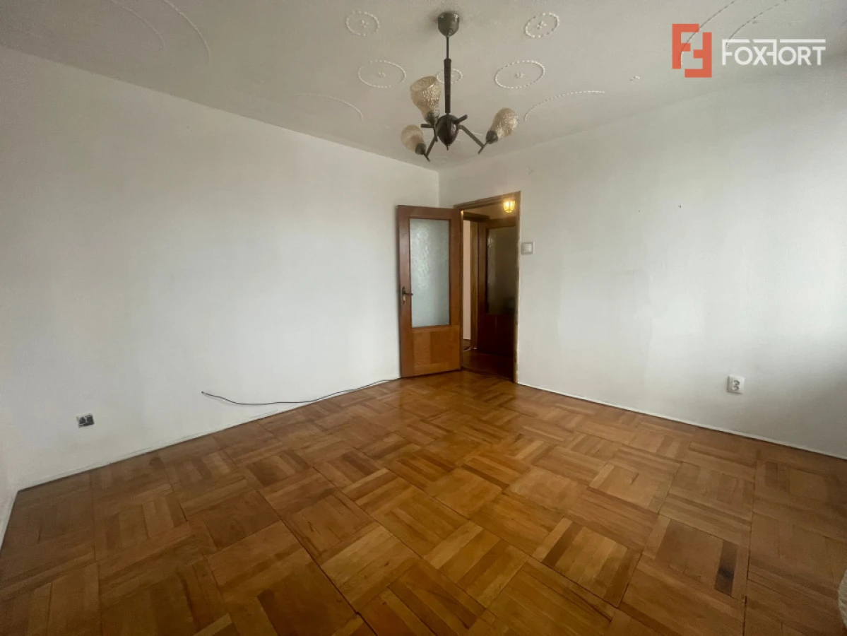 Apartament cu 2 camere, etaj 3, zona Podgoria - Arad - 10