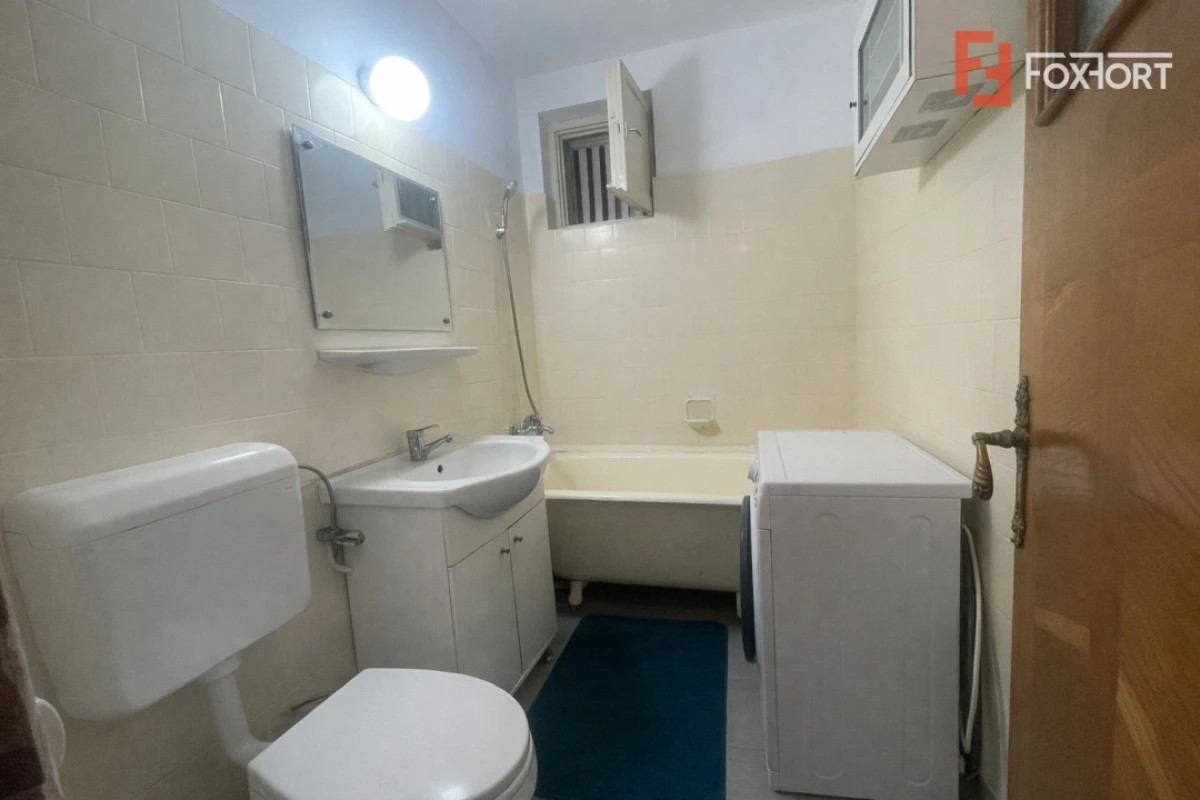 Apartament cu 2 camere, etaj 3, zona Podgoria - Arad - 9