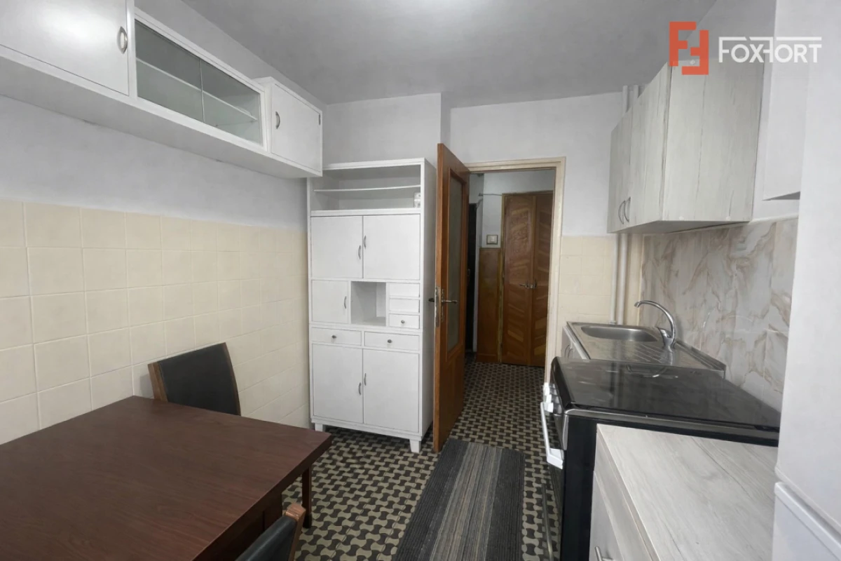 Apartament cu 2 camere, etaj 3, zona Podgoria - Arad - 6