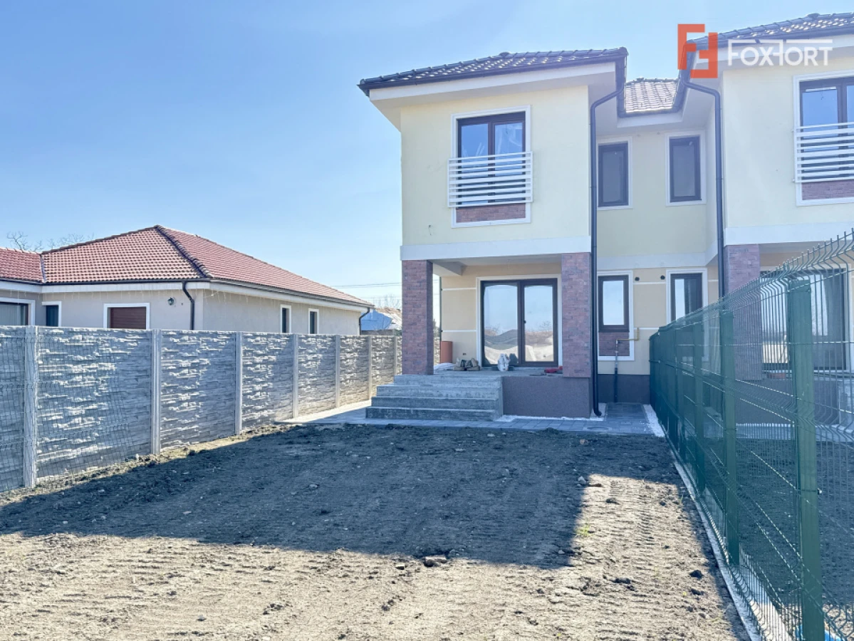 Duplex 4 camere situat la drum asfaltat, in Sacalaz - 1