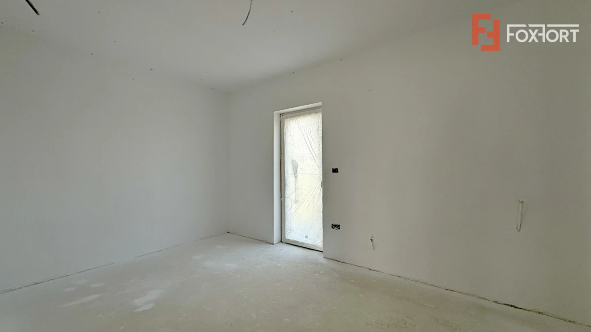 Duplex de vanzare, 4 camere cu toate utilitatile - Mosnita Noua - 10