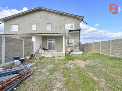 Duplex de vanzare, 4 camere cu toate utilitatile - Mosnita Noua