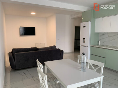 Apartament cu 3 camere de inchiriat, zona Dumbravita