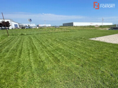 Teren intravilan de 1900 mp cu toate utilitatile - zona Dumbravita