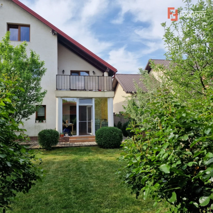 Duplex cu 5 camere de vanzare in localitatea Mosnita Noua - 1