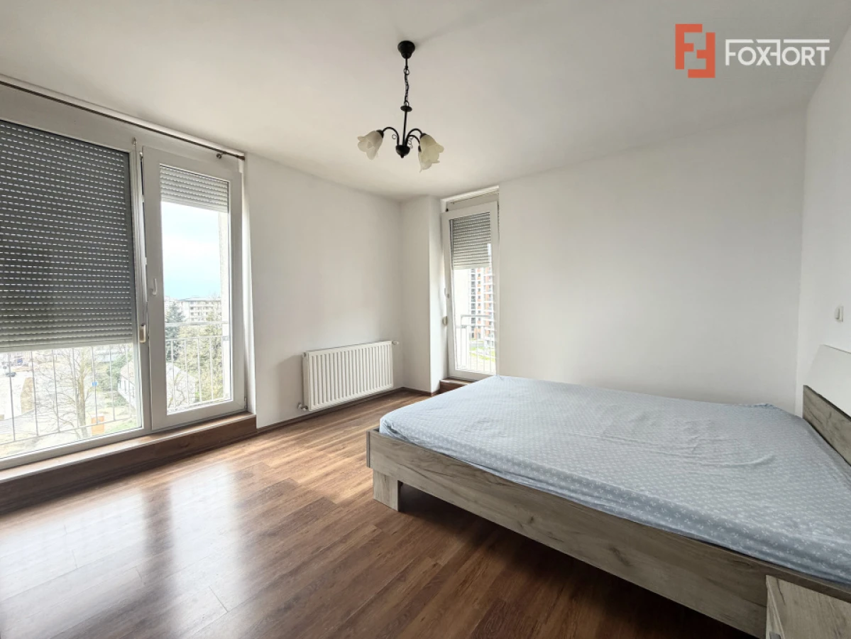 Apartament cu 2 camere mobilat si balcon generos - zona Aradului - 3