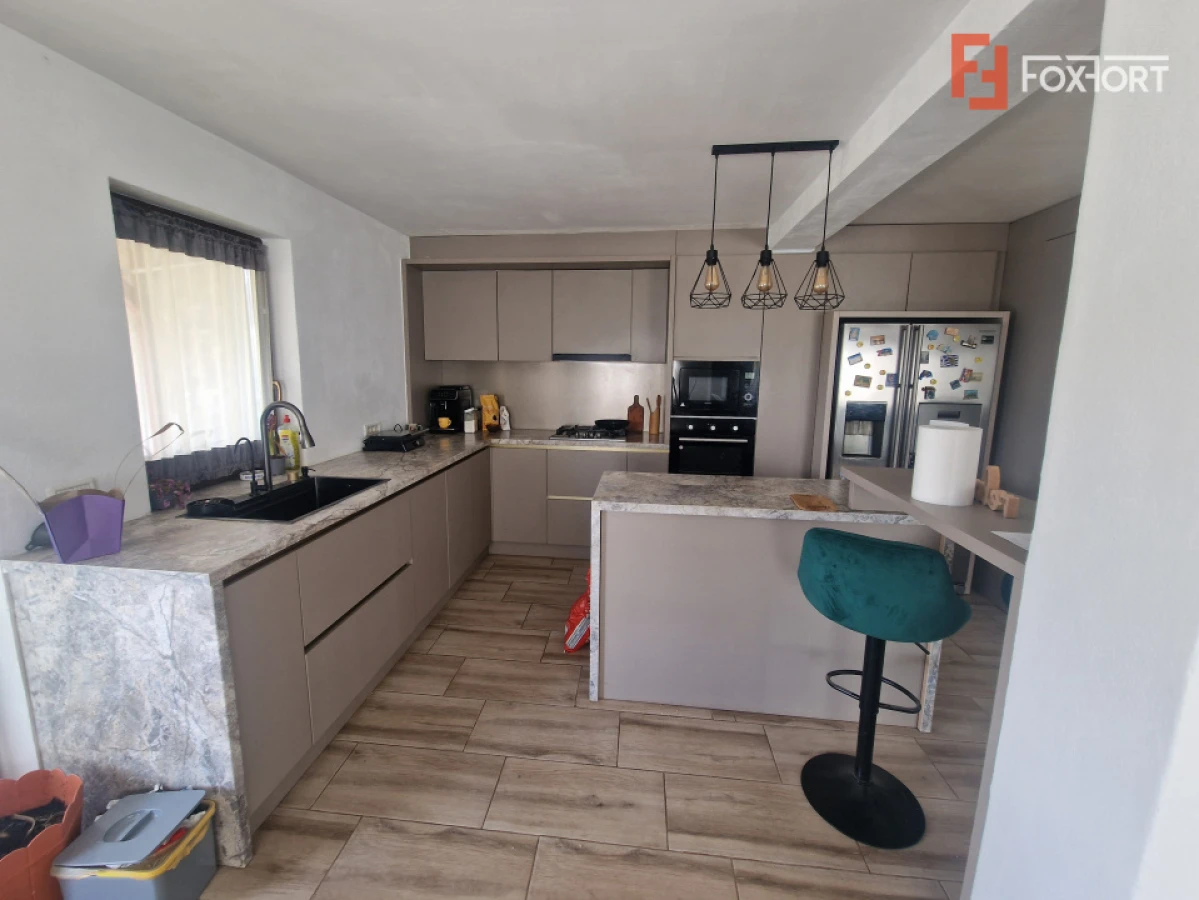 Duplex cu 5 camere, 336 mp teren, Mosnita Veche - 2