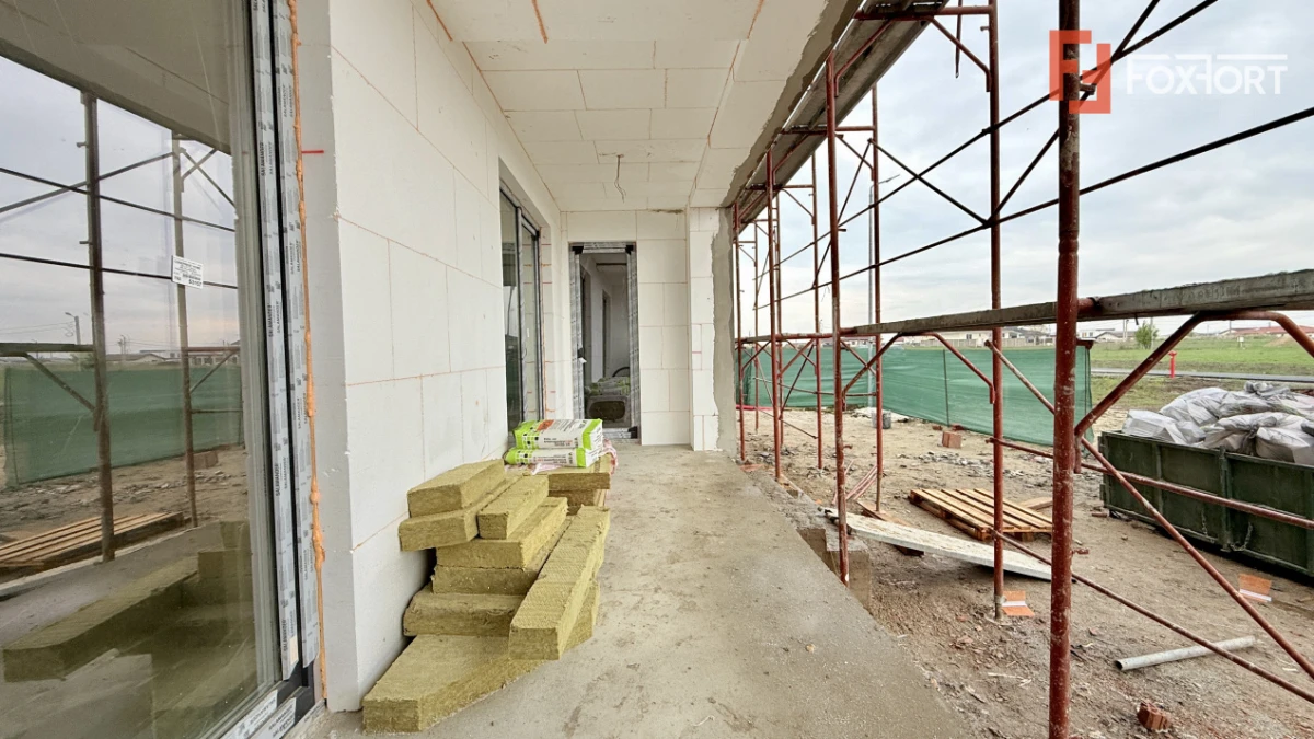 Apartament de vanzare, 2 camere + balcon de 13,5 mp, Drumul Boilor - 10