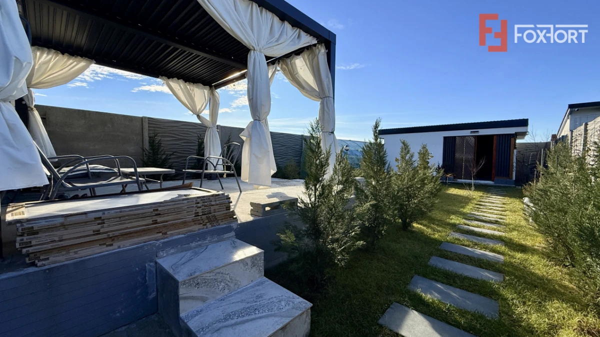 Duplex deosebit de vanzare, 4 camere, zona linistita - Mosnita Veche - 2