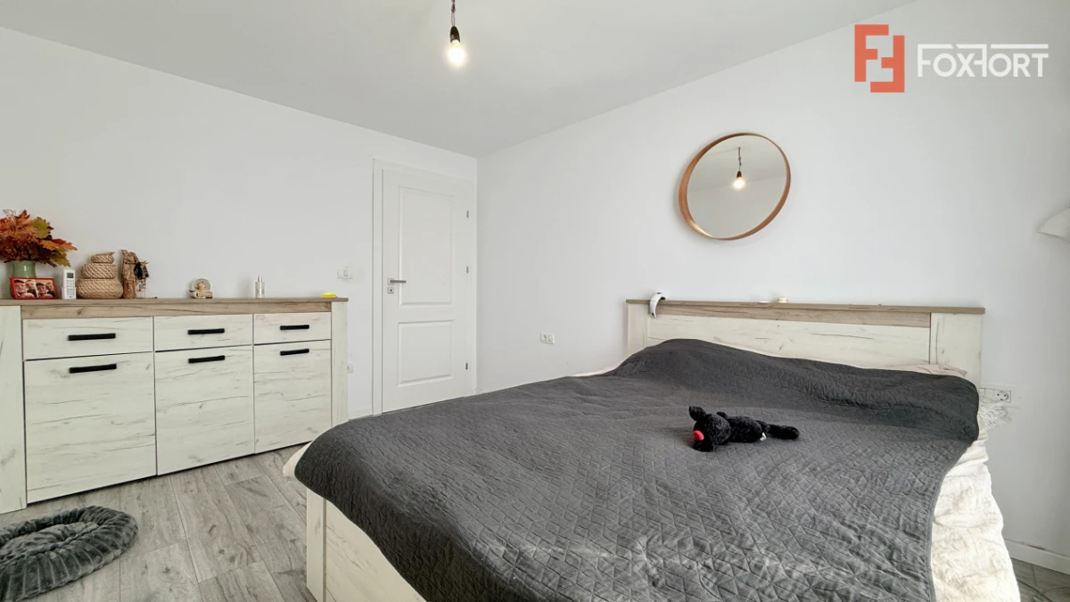 Duplex de vanzare in Sacalaz, 4 camere + 2 bai si toate utilitatile - 8