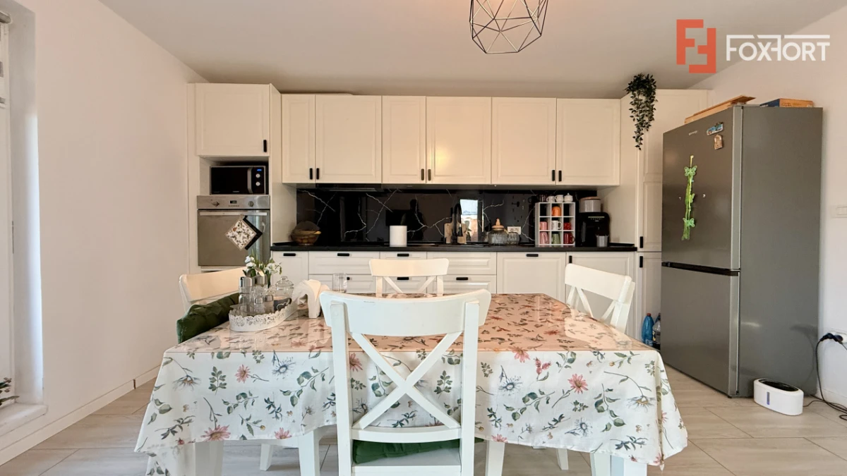 Duplex de vanzare in Sacalaz, 4 camere + 2 bai si toate utilitatile - 5