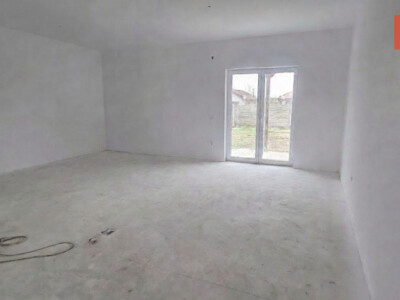 Duplex modern, predare la cheie, toate utilitatile - asfalt - Mosnita