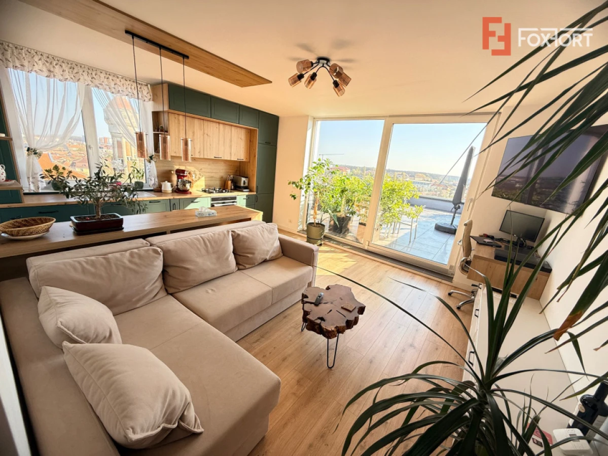 Apartament cu 3 camere, tip penthouse, zona Badea Cartan - 1