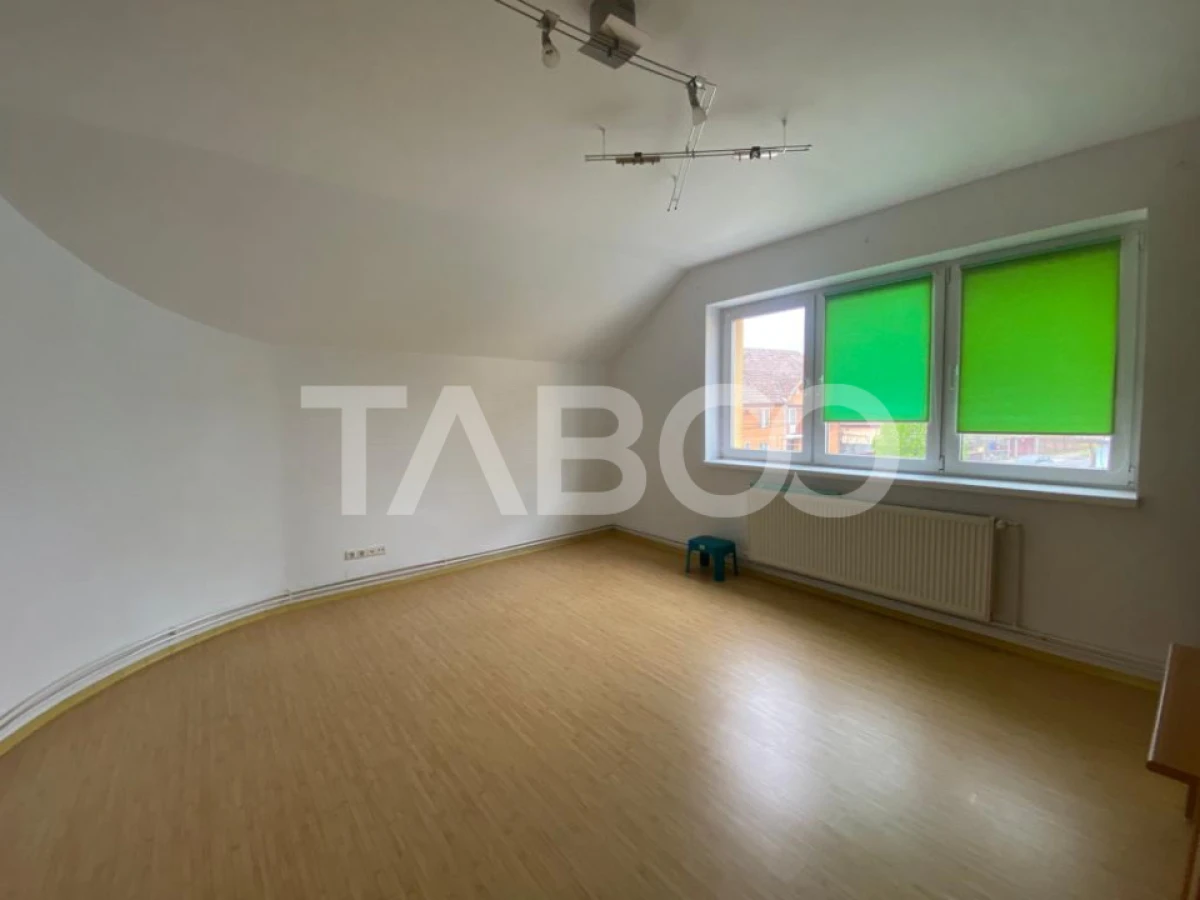 Spatiu birouri 80 mpu 2 camere loc de parcare cartier Strand Sibiu - 3