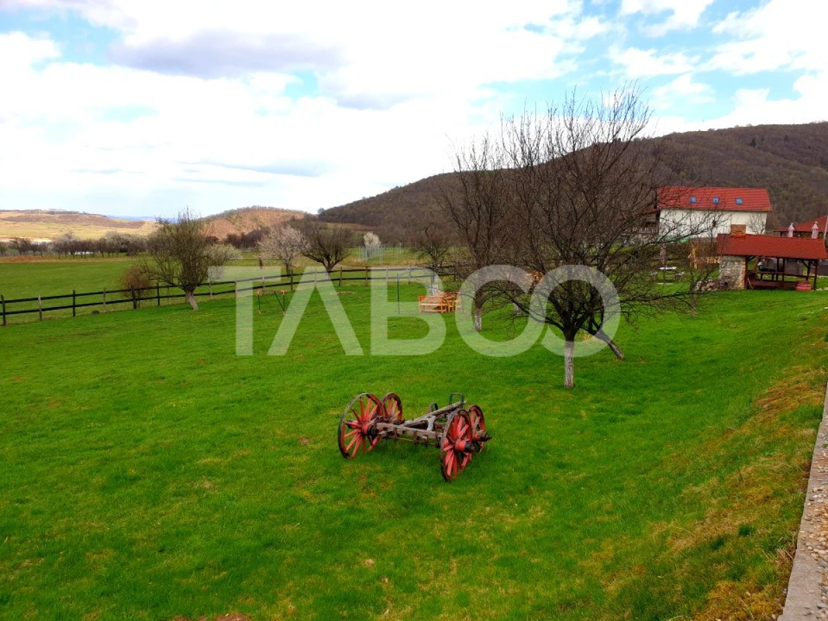 EXCLUSIVITATE Pensiune 9 camere 615 mpu 3600 mp teren in Fantanele - 8