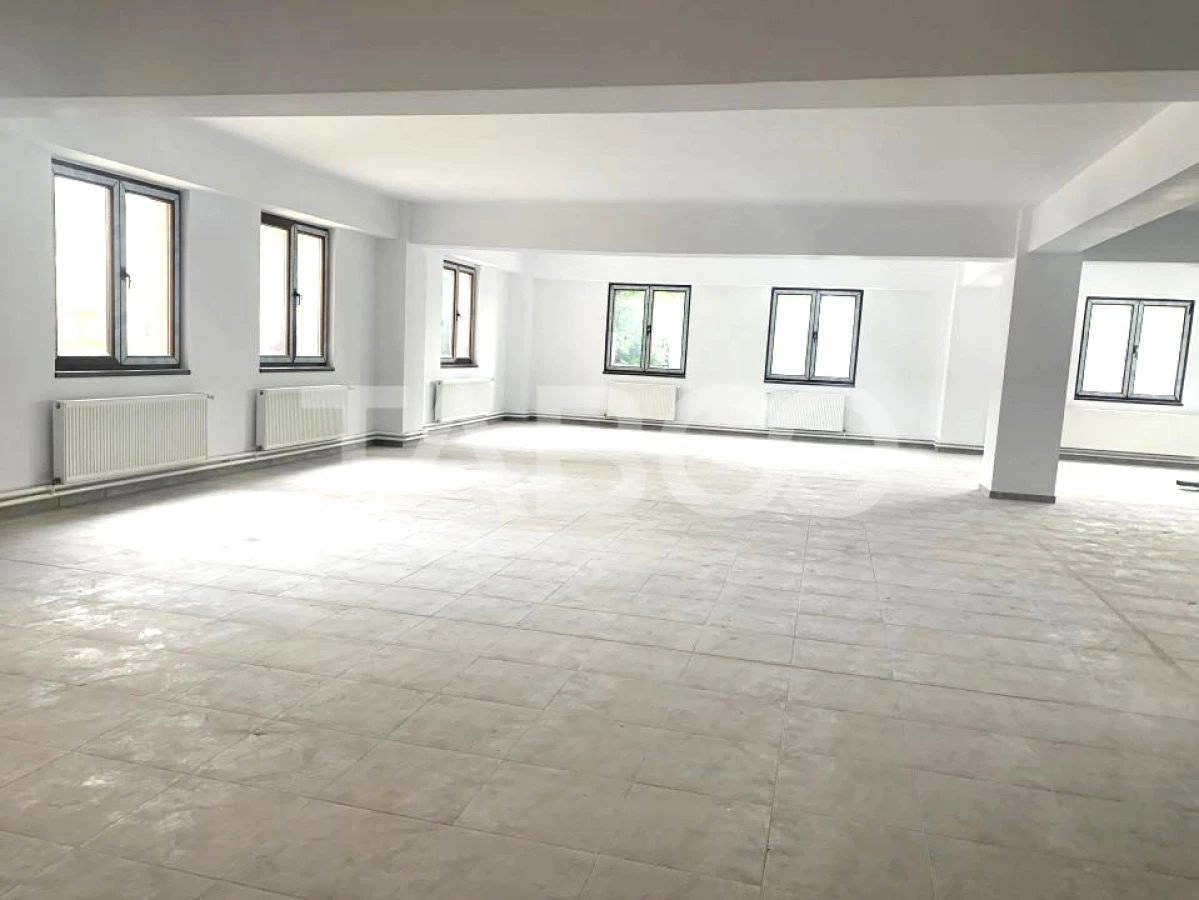 Spatiu comercial de inchiriat de 600 mp zona Centrala in Sibiu - 1
