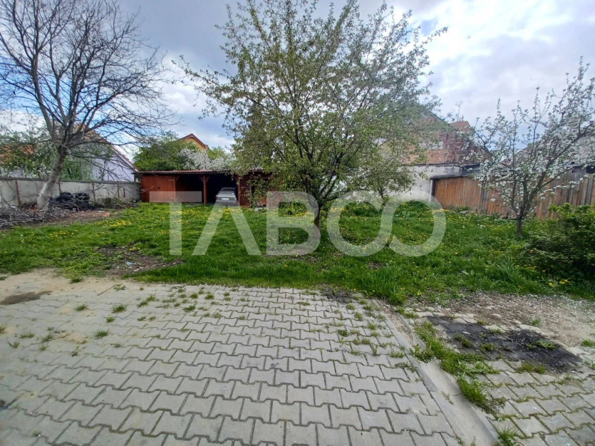 1200 mp teren cu casa individuala de renovat in zona buna din Sibiu - 6