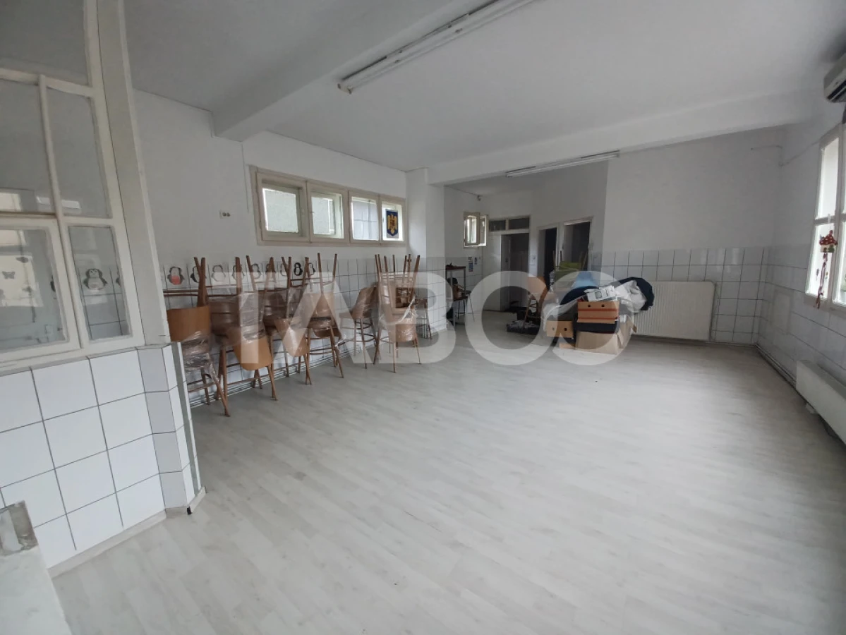 1200 mp teren cu casa individuala de renovat in zona buna din Sibiu - 5