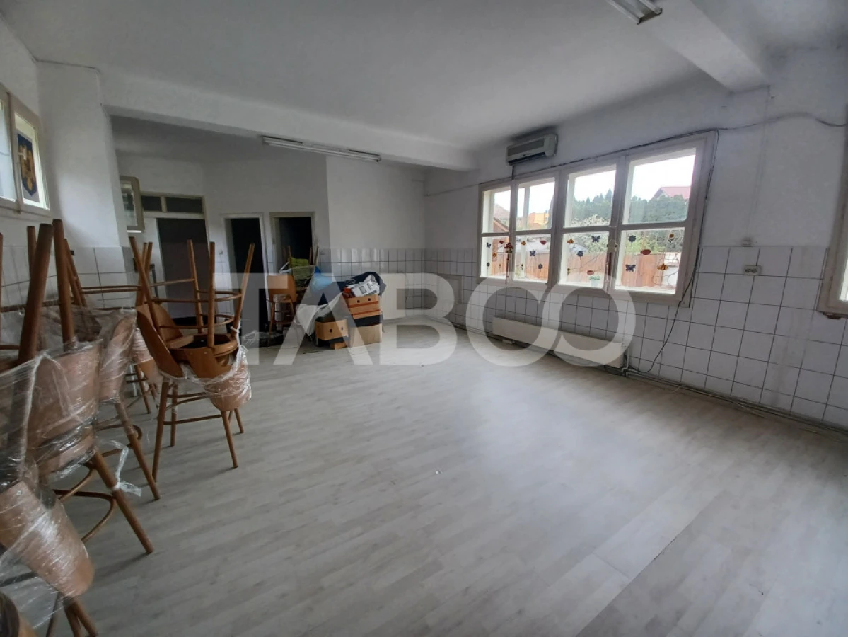1200 mp teren cu casa individuala de renovat in zona buna din Sibiu - 3
