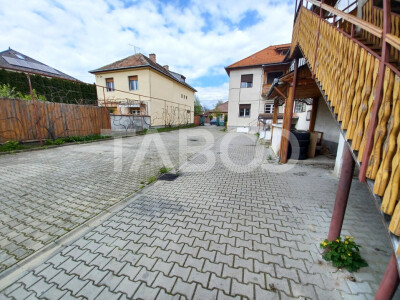 1200 mp teren cu casa individuala de renovat in zona buna din Sibiu