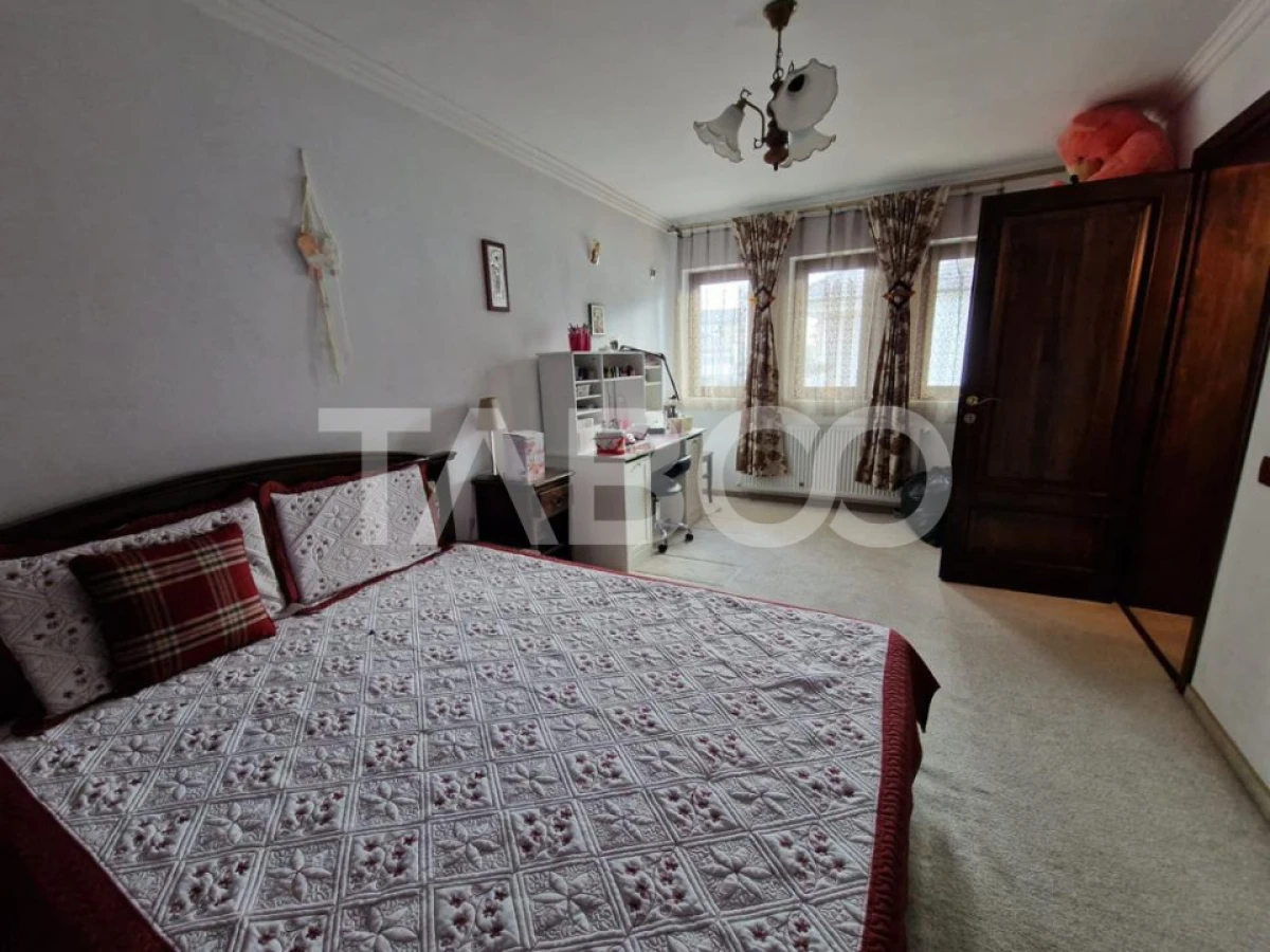 Casa individuala de vanzare 138mp 4 camere teren 560mp Brana Selimbar - 5