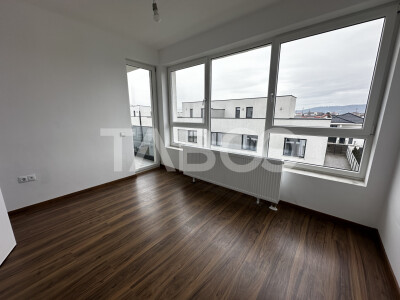 Garsoniera de vanzare decomandata 41 mpu loc parcare balcon Selimbar