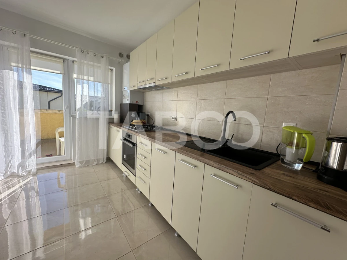 Apartament spatios si decomandat de vanzare parcare balcon Selimbar - 7