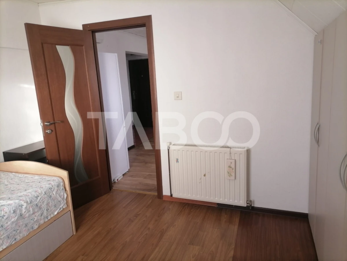 Apartament 3 camere decomandat in zona Trei Stejari - 9
