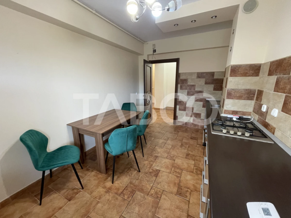 Apartament cu 4 camere si loc de parcare de inchiriat in zona Strand - 7