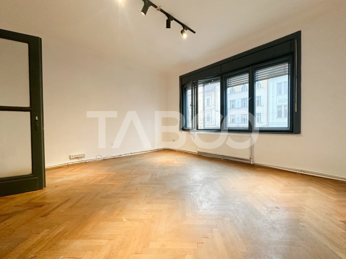De vanzare apartament 4 camere 120 mp Ultracentral Cluj-Napoca - 2