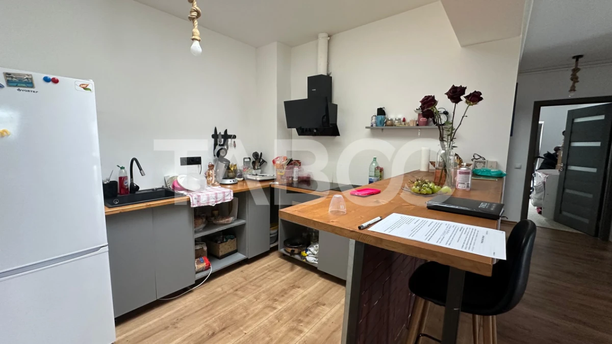 Apartament 70 mpu 3 camere pod privat parcare zona Turnisor Sibiu - 10