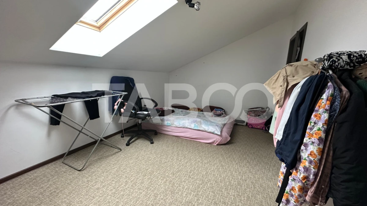 Apartament 70 mpu 3 camere pod privat parcare zona Turnisor Sibiu - 7