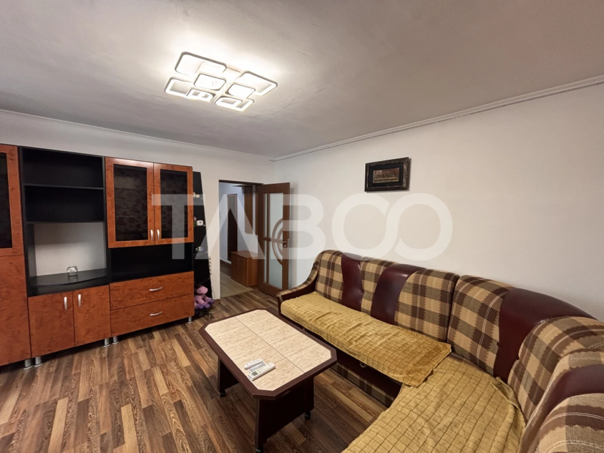 Apartament de inchiriat cu 2 camere + balcon zona Terezian Sibiu - 1