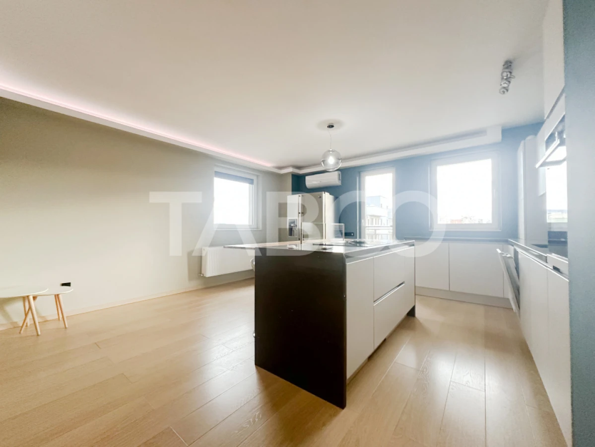 De vanzare apartament cu 2 camere la cheie cu parcare Iulius Mall - 3