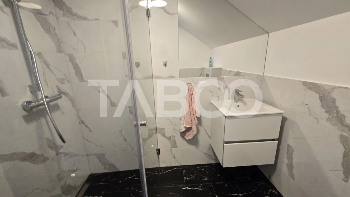 Casa 6 camere 3 bai 2 terase cartierul Dambul-Rotund in Cluj-Napoca - 10