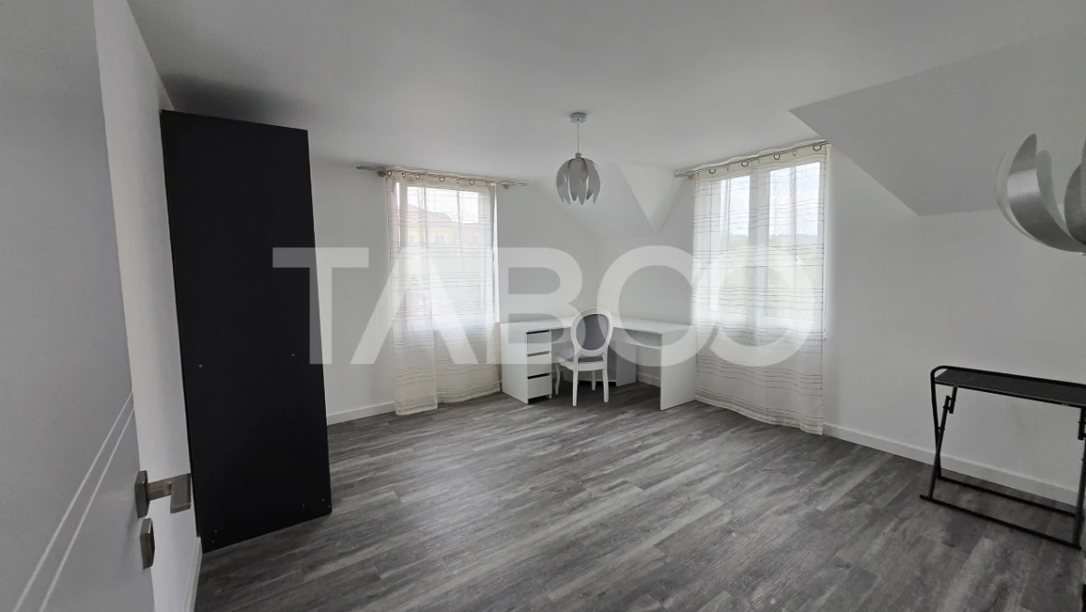 Casa 6 camere 3 bai 2 terase cartierul Dambul-Rotund in Cluj-Napoca - 4