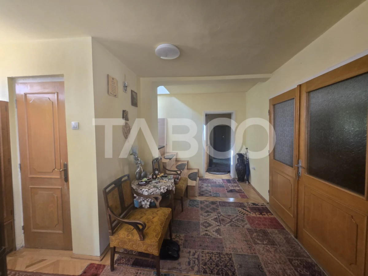 Casa de vanzare 260mp 7 camere curte 113mpu zona Trei Stejari Sibiu - 6